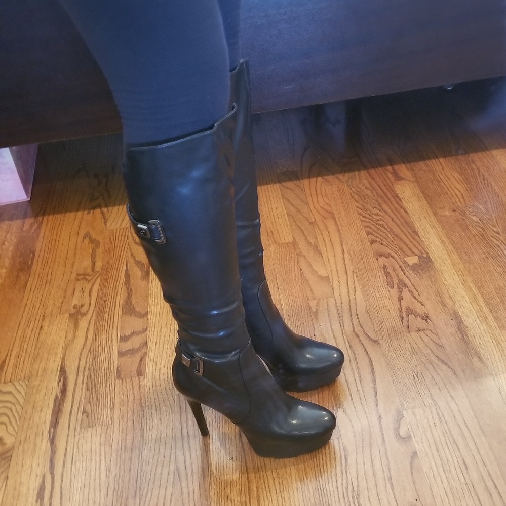 GUESS Boots - Picture 6 of 6